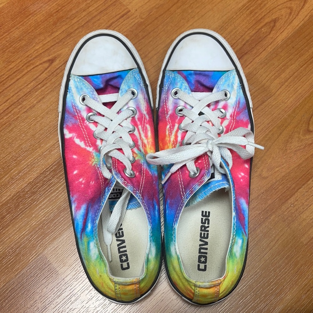 Tie dye converse